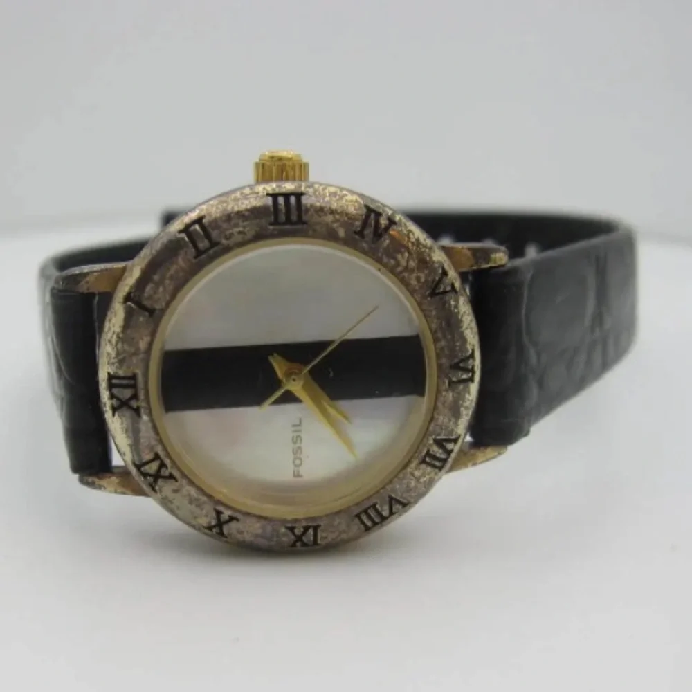 1994 RARE FOSSIL MOTHER OF PEARL WATCH SC-5492(000735)